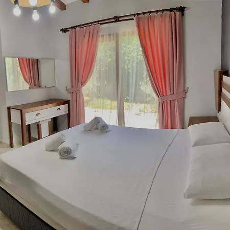 Likya Akik 2+1 Villa, Oezel Havuzlu Vila *